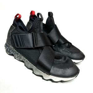 Sorel Kinetic Black Slip-On Strap Sneaker Size 7.5